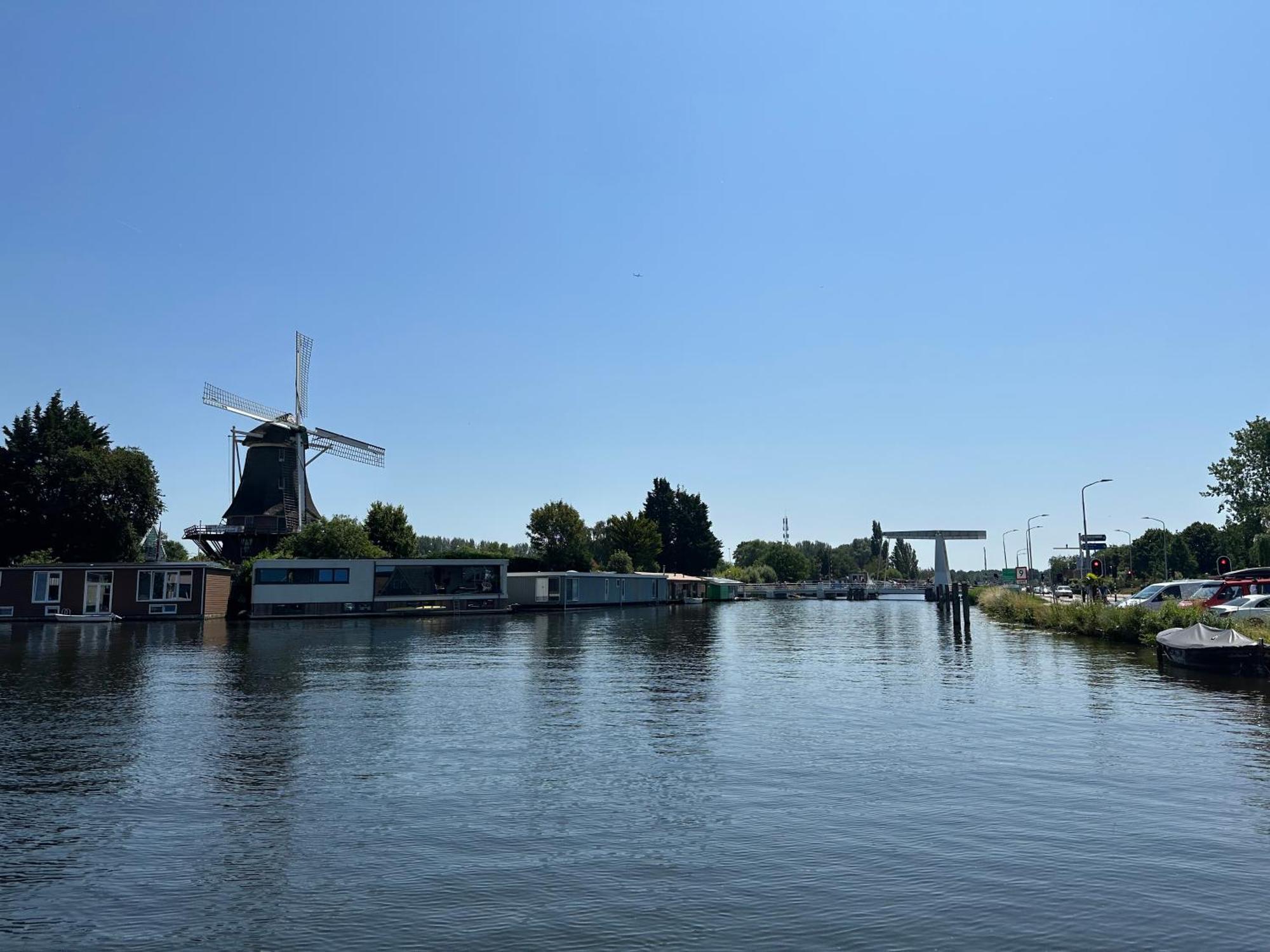 Bnb De Leeuw Badhoevedorp Eksteriør bilde